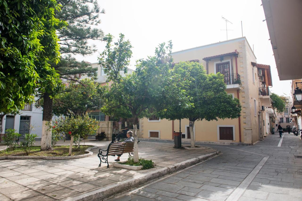 Mat Old Town Apartments L Rethymno  Bagian luar foto